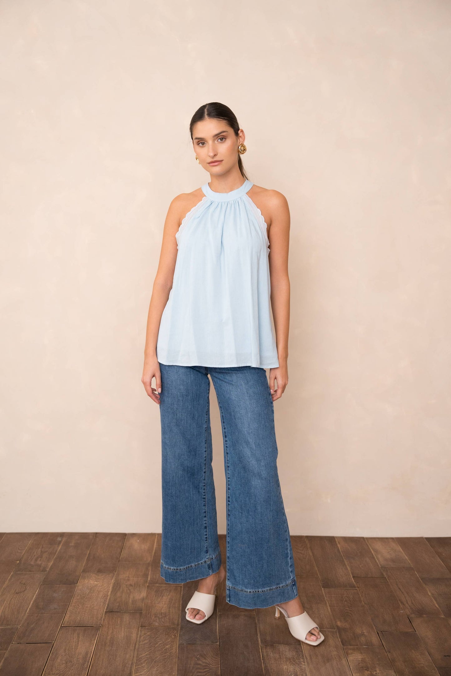 Top with bow neckline containing linen: Sky Blue