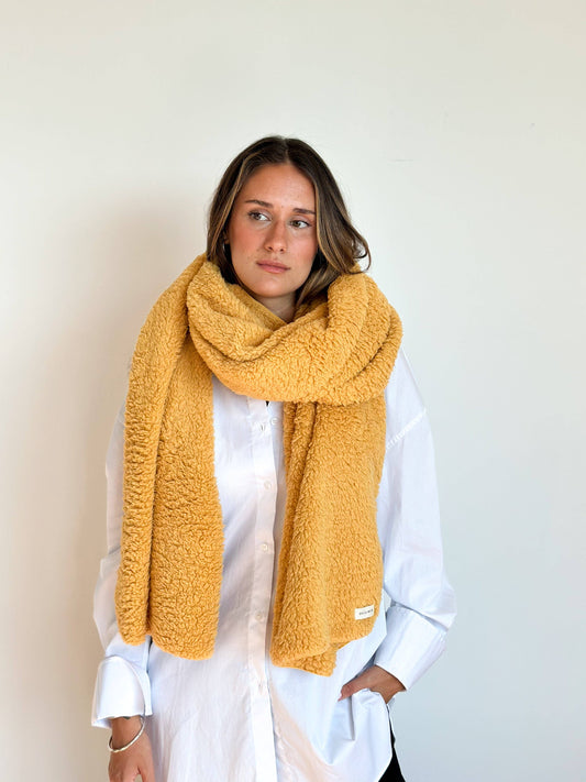 Sherpa scarf in mustard