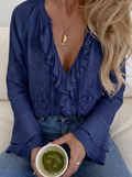 Cotton blouse in blue