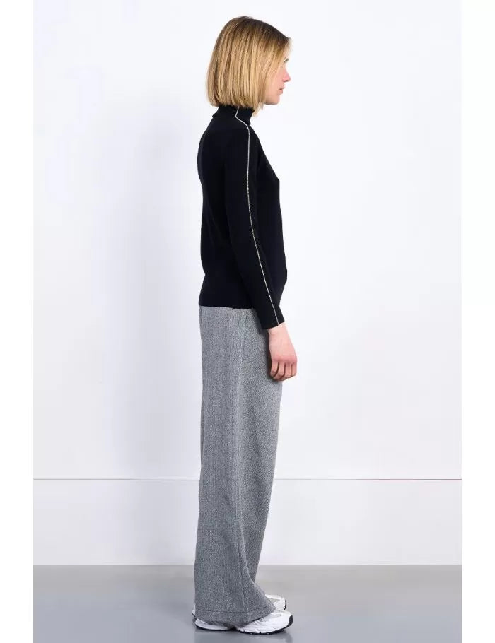 Sweater with rhinestone band