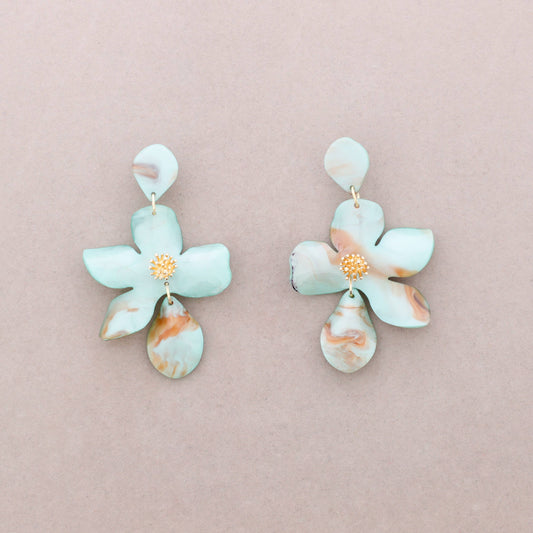 Dangling Flower Resin Earrings: Mint green
