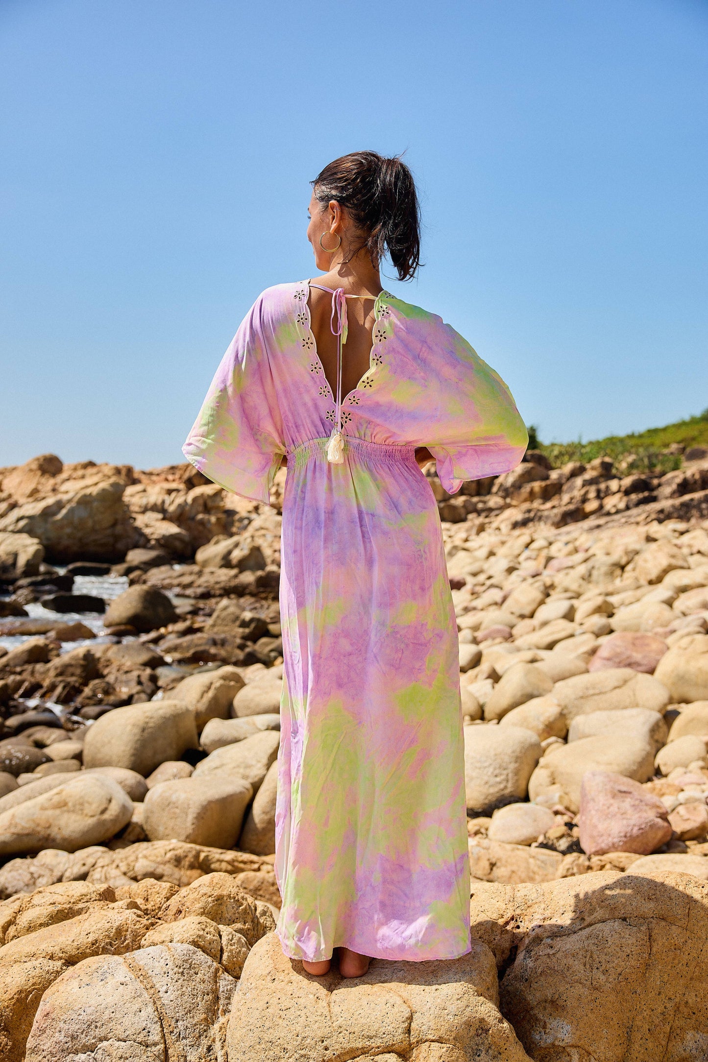 Maxi long dress with floral embroidery