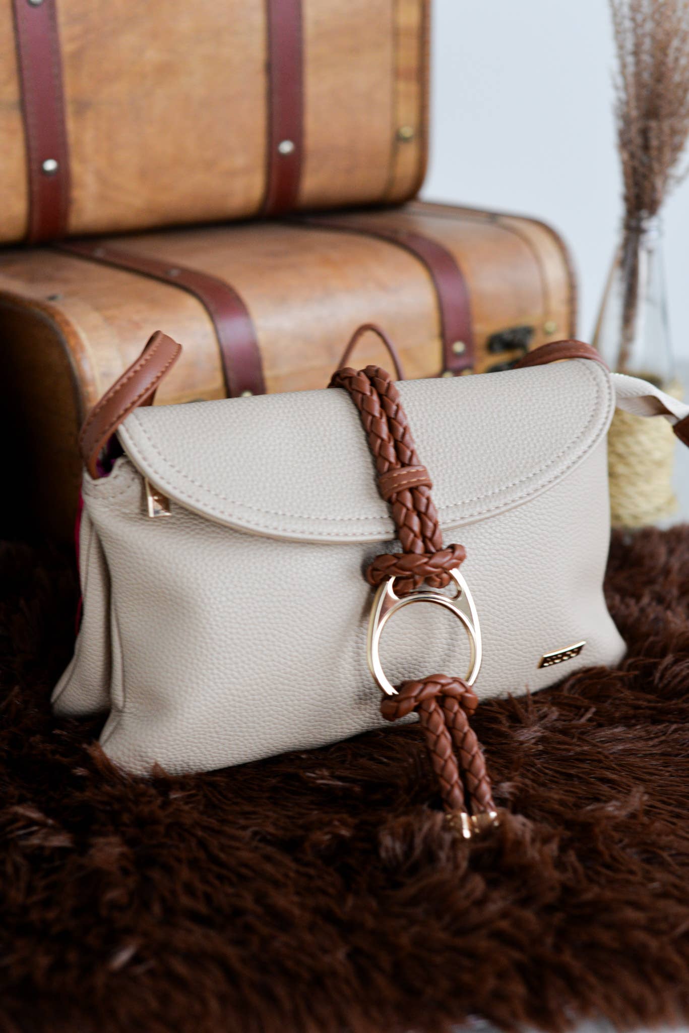 2-Compartment Beige Beaded Braided Crossbody Bag