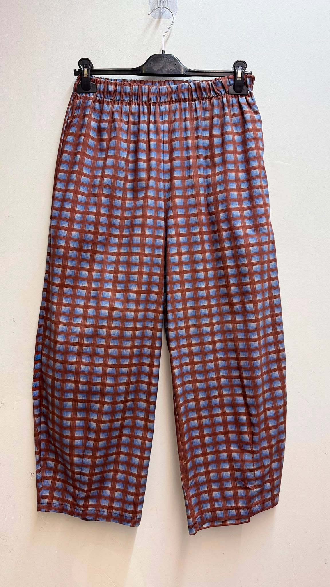Trousers with elasticated waistband: bordeaux