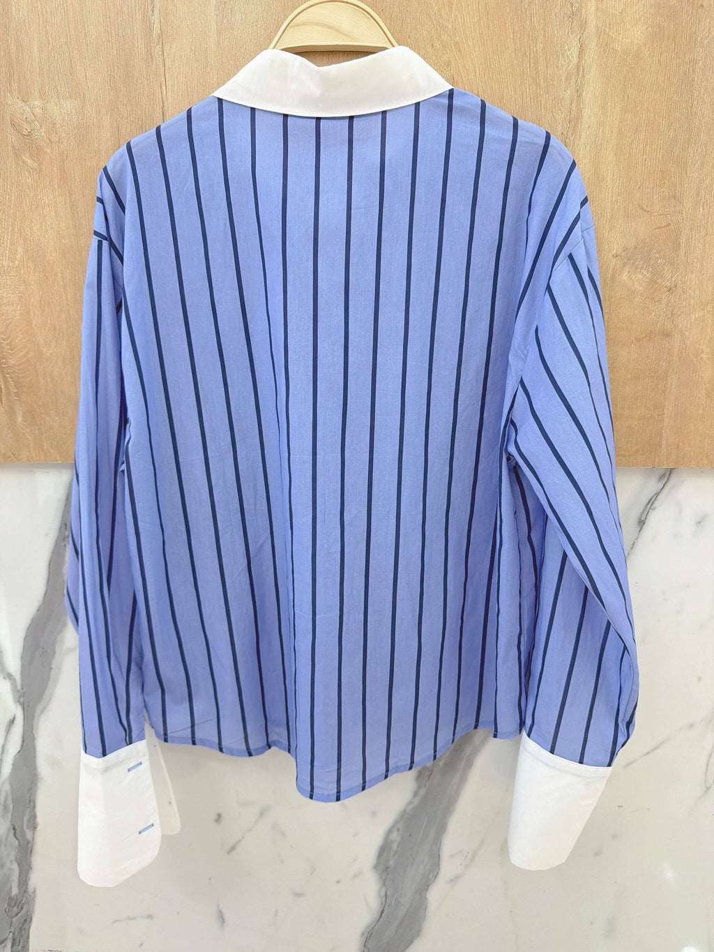 Striped satin shirt with contrast collar: Blue
