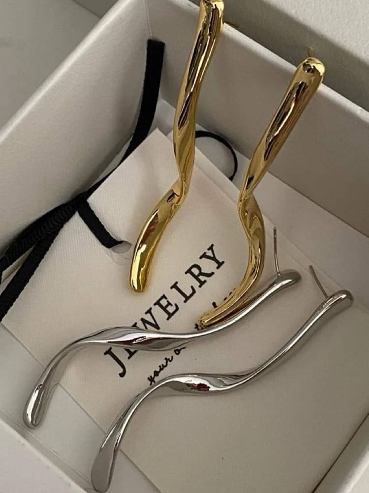 EARRINGS - CURVED LINES: Yellow Gold