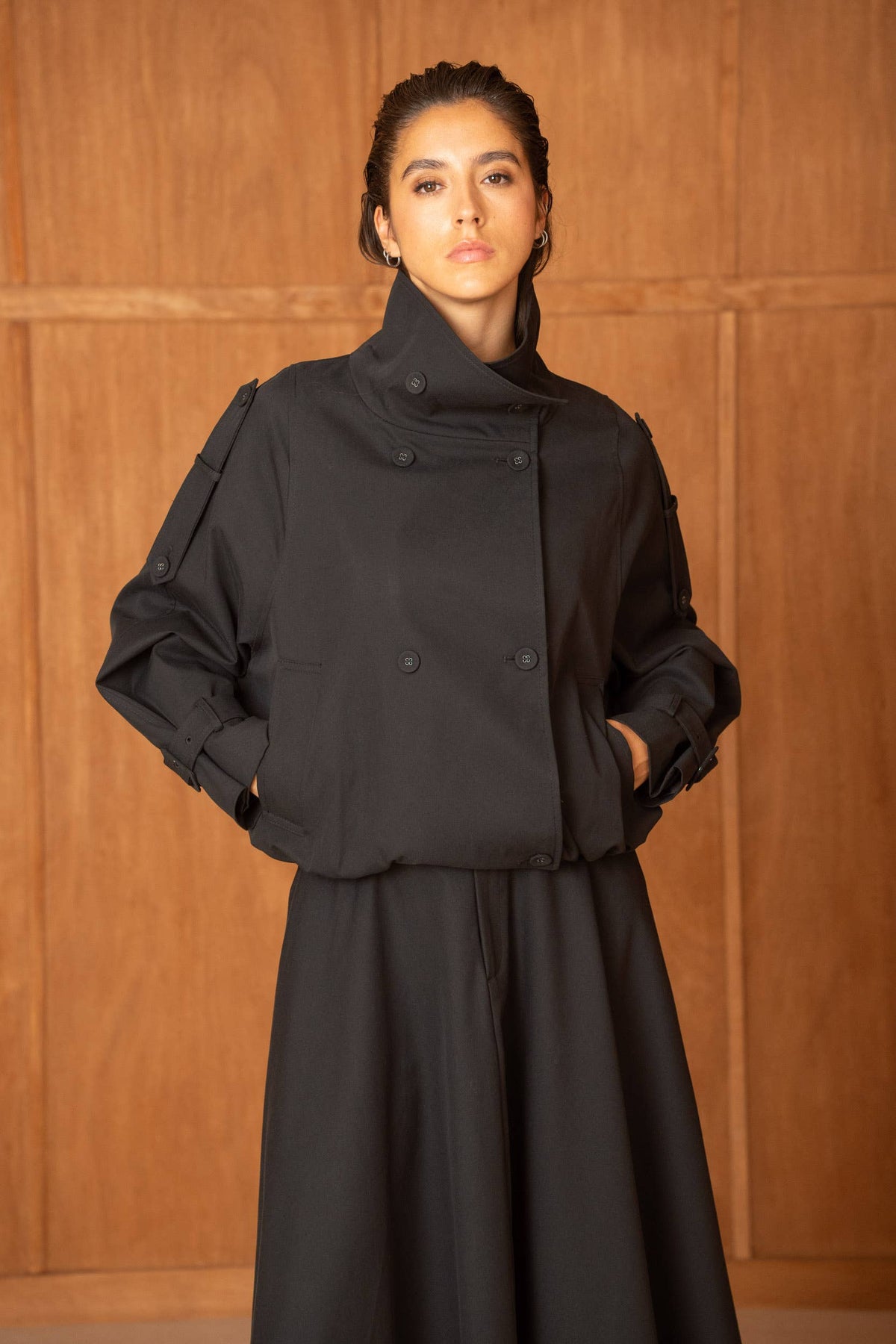 Short oversized trench-style jacket with stand up collar: black