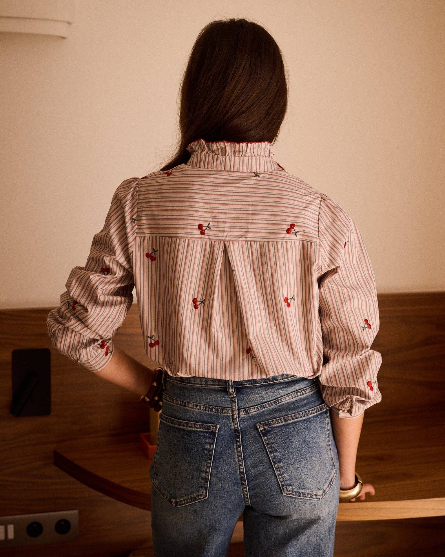 Lyna shirt: Beige