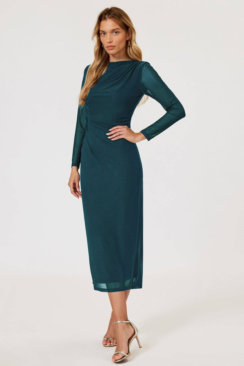 Midi dress in gathered mesh with long sleeves in teal