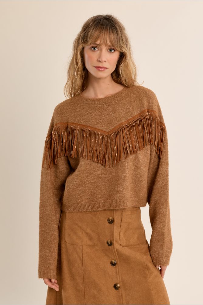 Fringed sweater with rhinestone in camel