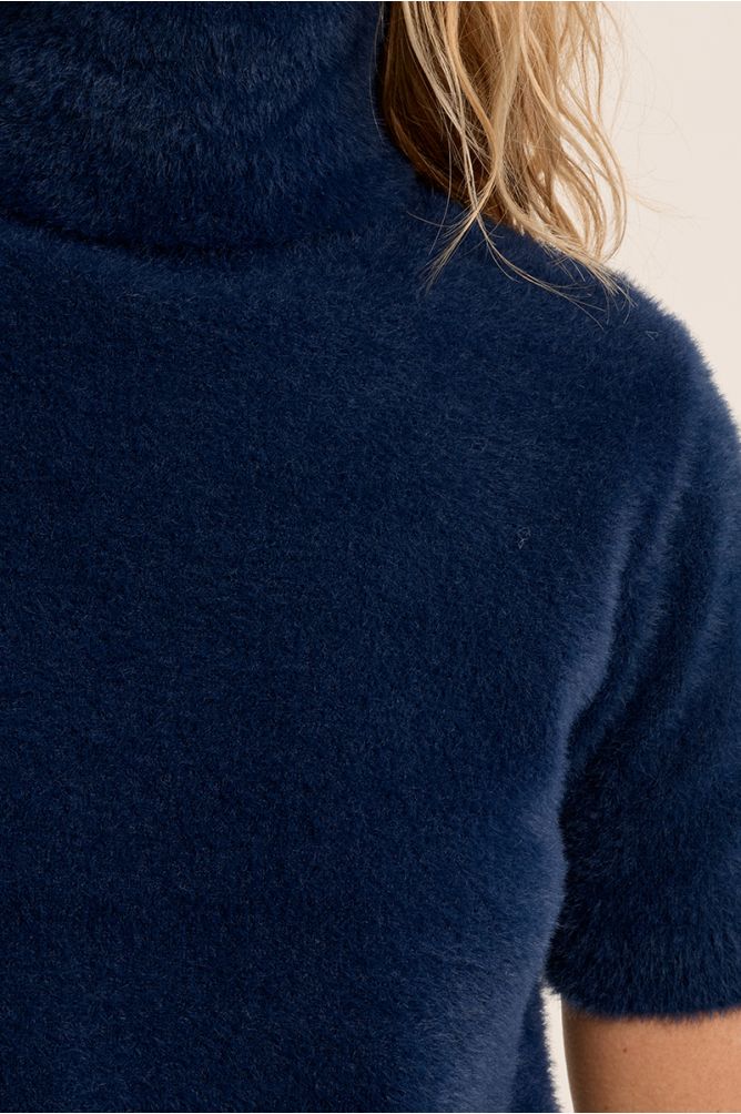 Fluffy short sleeve top in denim blue