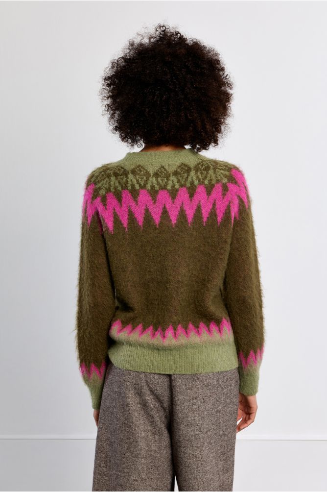 Sweater with geometric pattern