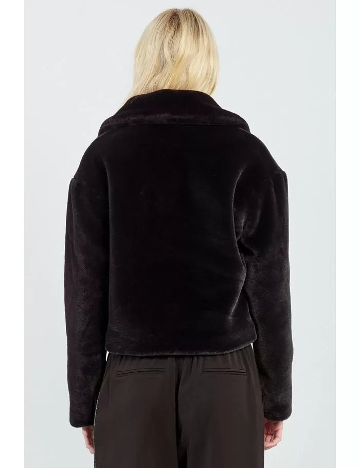 Fur jacket with dressy buttons