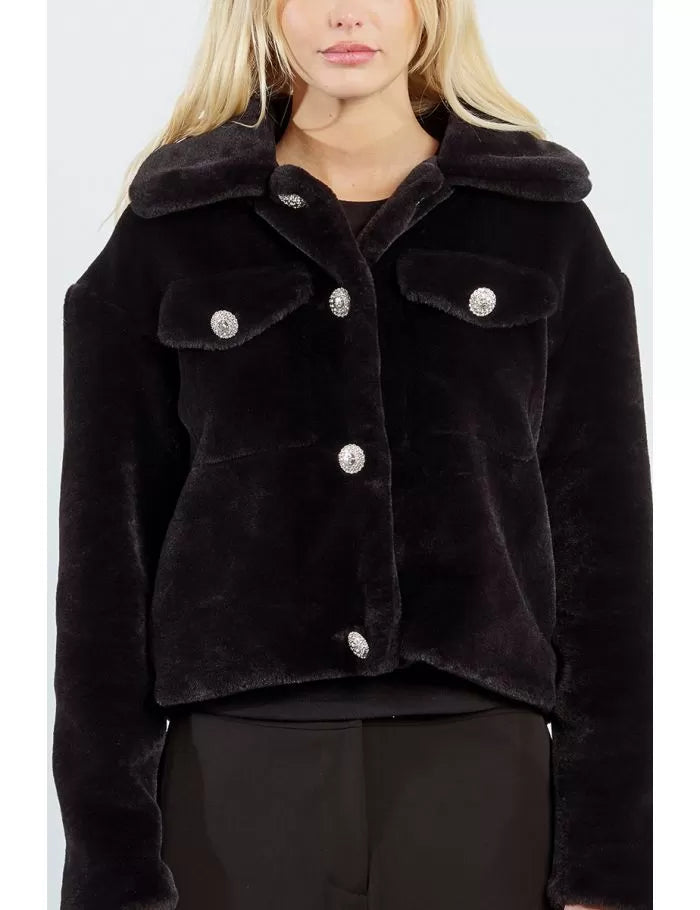 Fur jacket with dressy buttons