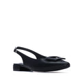 Black pointed toe pump
