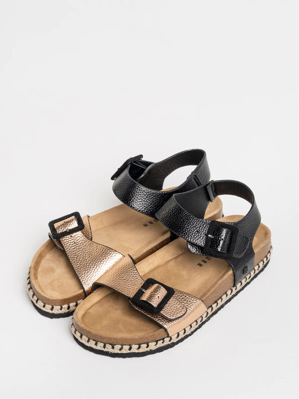 Verity metallic sandle