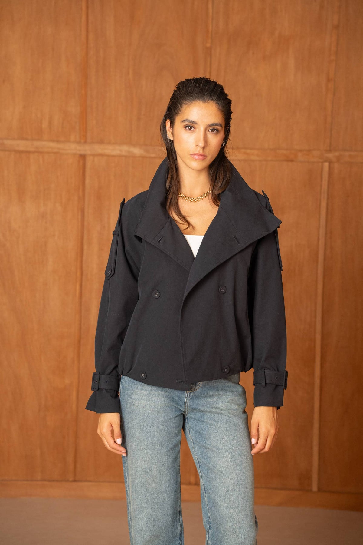 Short oversized trench-style jacket with stand up collar: black