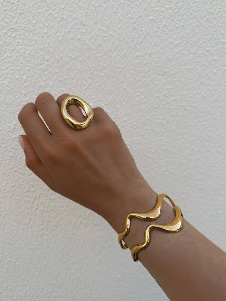ROKO RING:  Gold