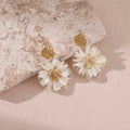 Eliette earrings white