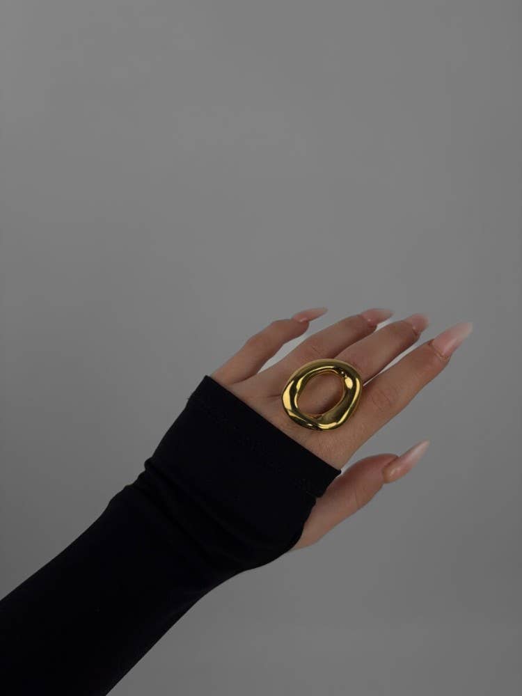 ROKO RING:  Gold