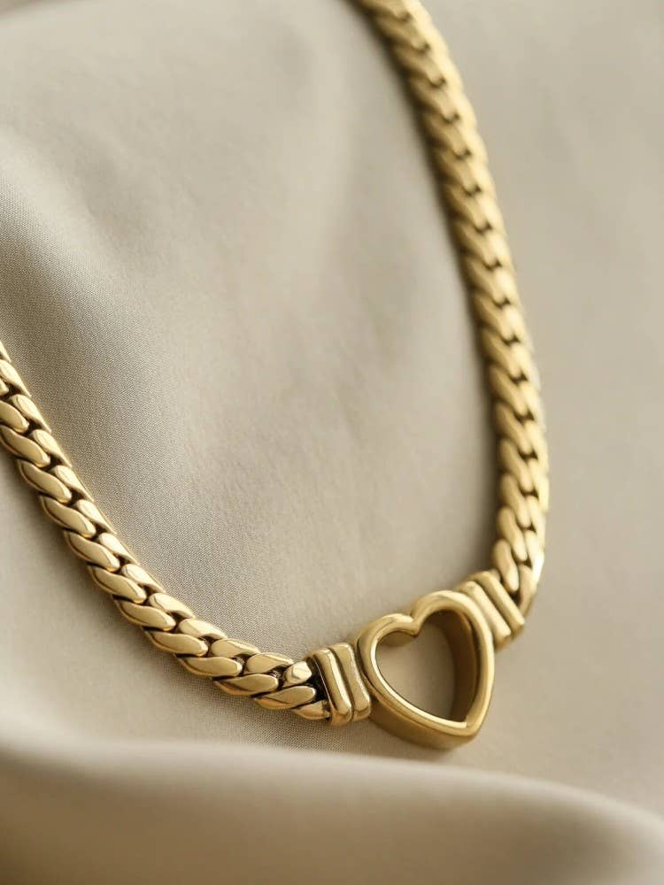 AMO GOLD CHAIN NECKLACE