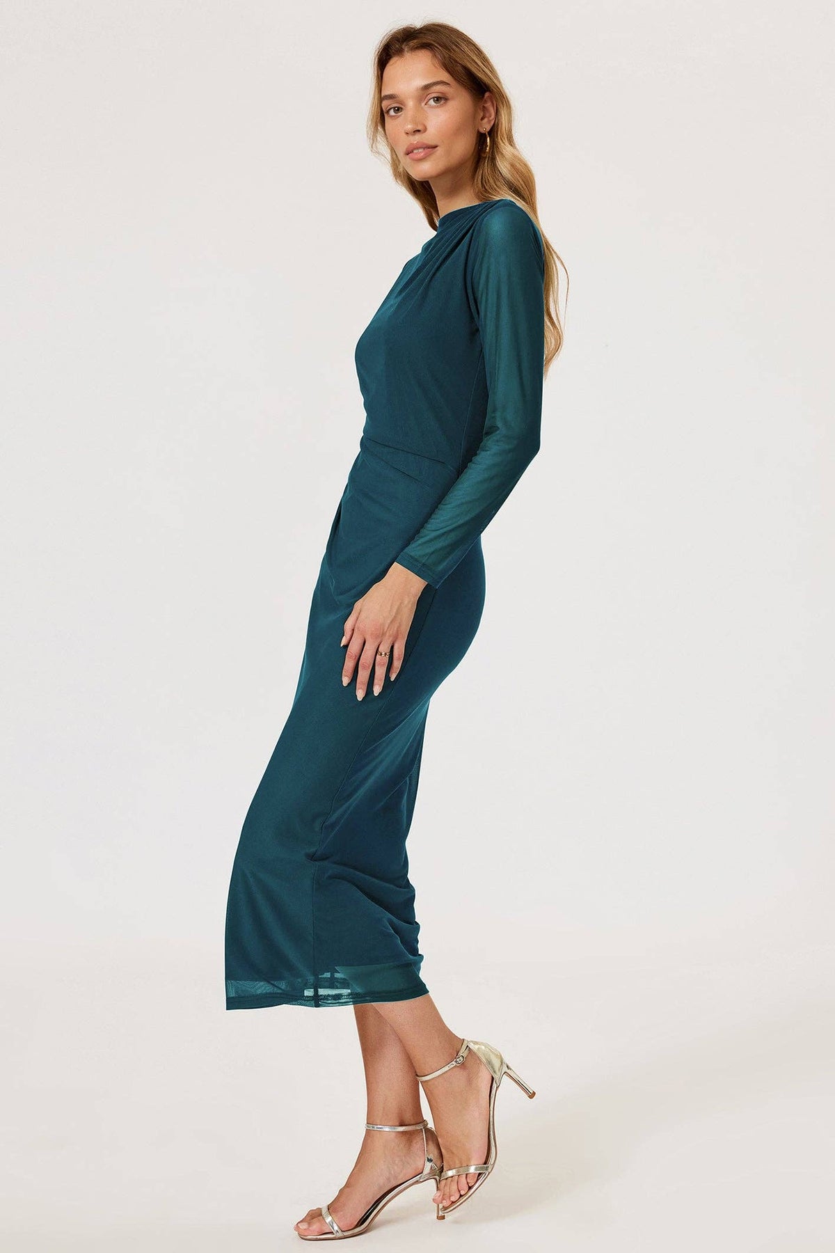 Midi dress in gathered mesh with long sleeves in teal