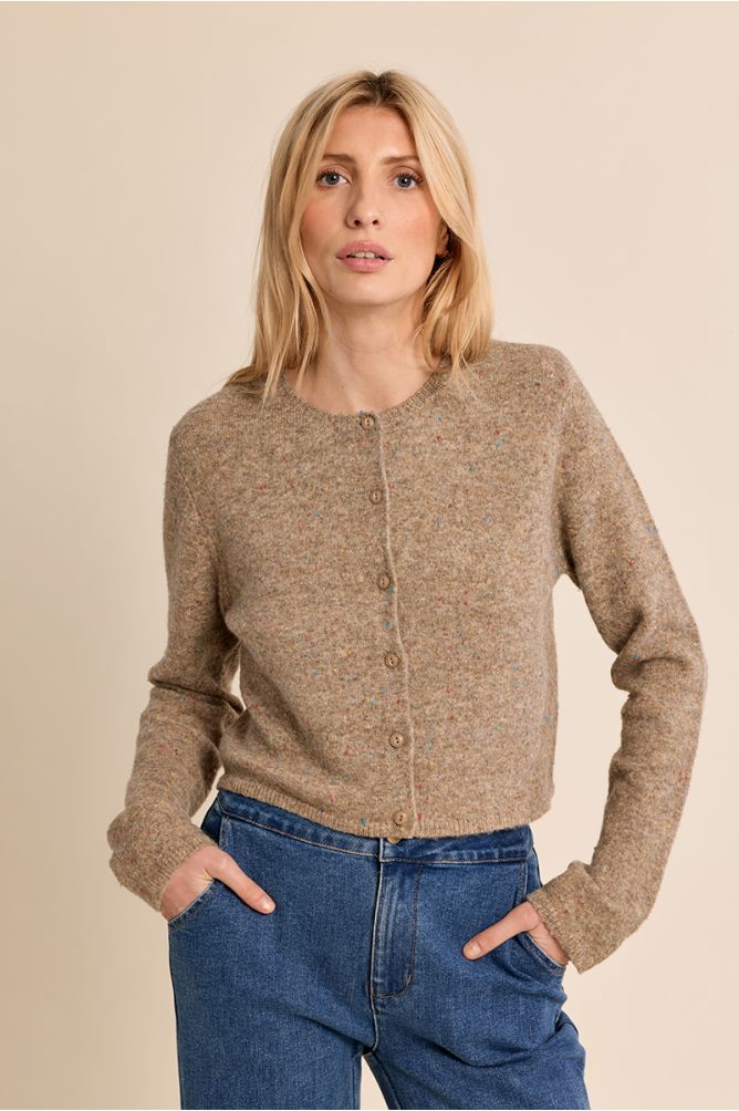 Short knit cardi in camel