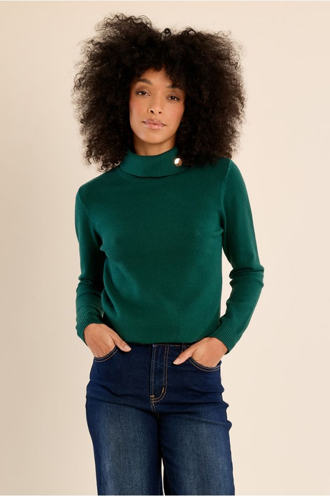 Fine knit sweater in forest green