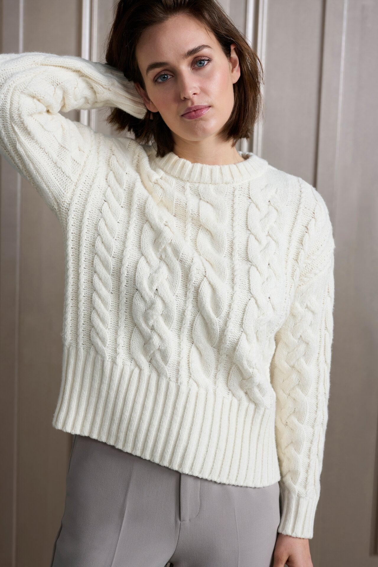 Cable knit in winter white