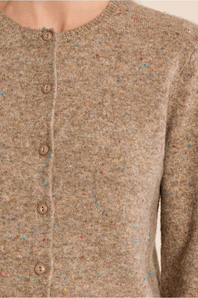 Short knit cardi in camel