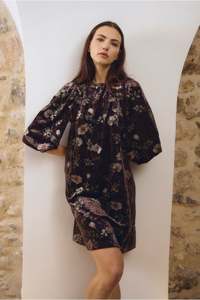 Velvet brown dress with floral motif